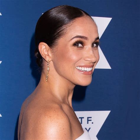 Meghan Markle shows off sculpted shoulders in cut